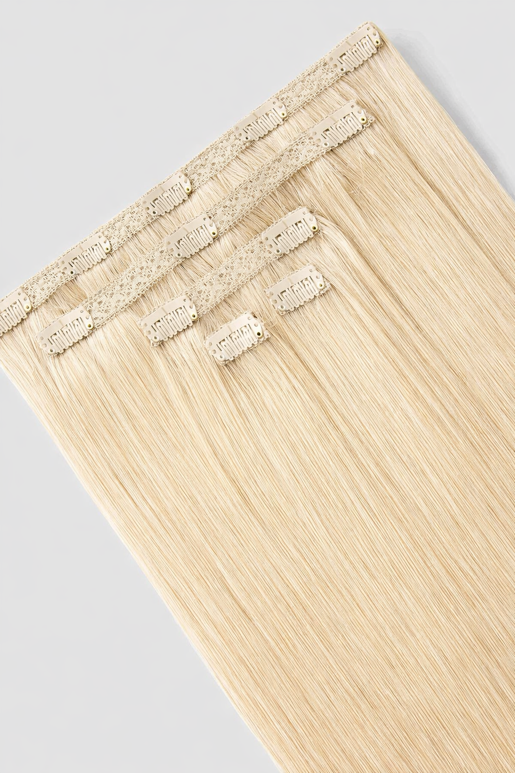 CLIP IN HAIR EXTENSIONS Scandinavian Blonde, Straight, Natural Look, 100% Human Hair, Easy Clip In, Comfortable Fit, Versatile Styling, Long Lasting Quality. CLIHAIR29