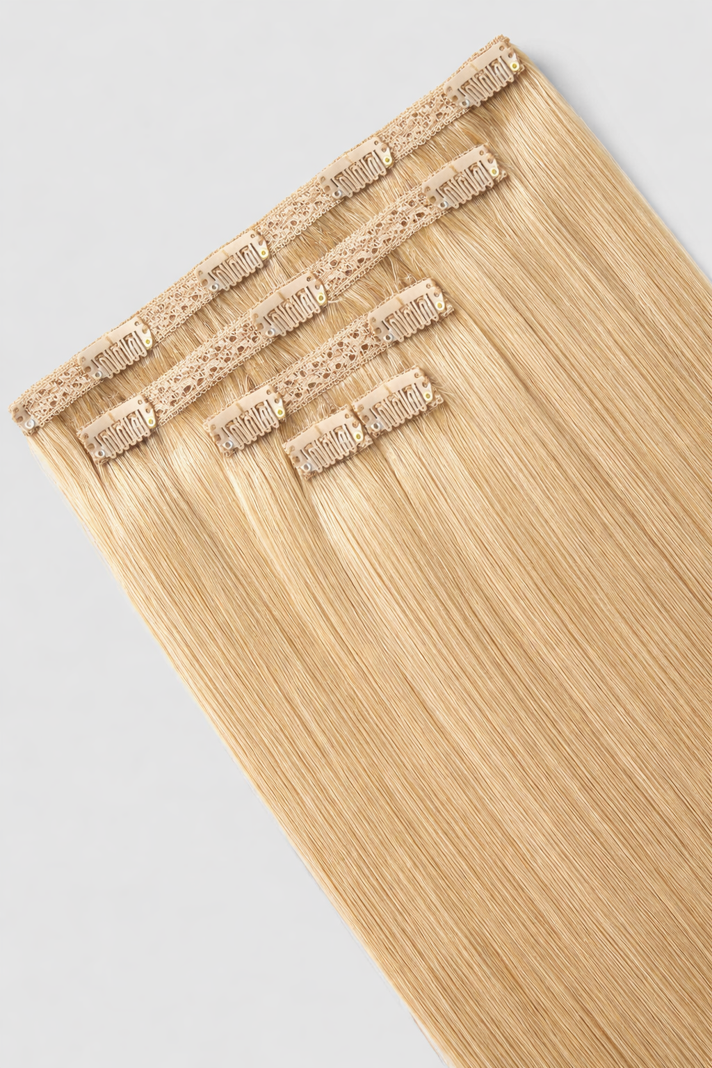 CLIP IN HAIR EXTENSIONS Champagne Blonde, Straight, Natural Look, 100% Human Hair, Easy Clip In, Comfortable Fit, Versatile Styling, Long Lasting Quality. CLIHAIR32