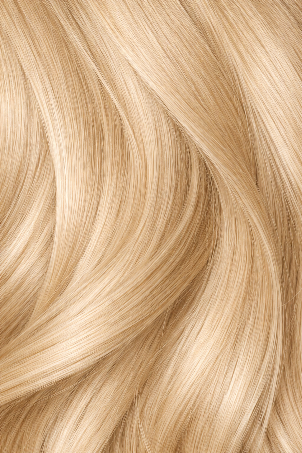 CLIP IN HAIR EXTENSIONS Champagne Blonde, Straight, Natural Look, 100% Human Hair, Easy Clip In, Comfortable Fit, Versatile Styling, Long Lasting Quality. CLIHAIR32