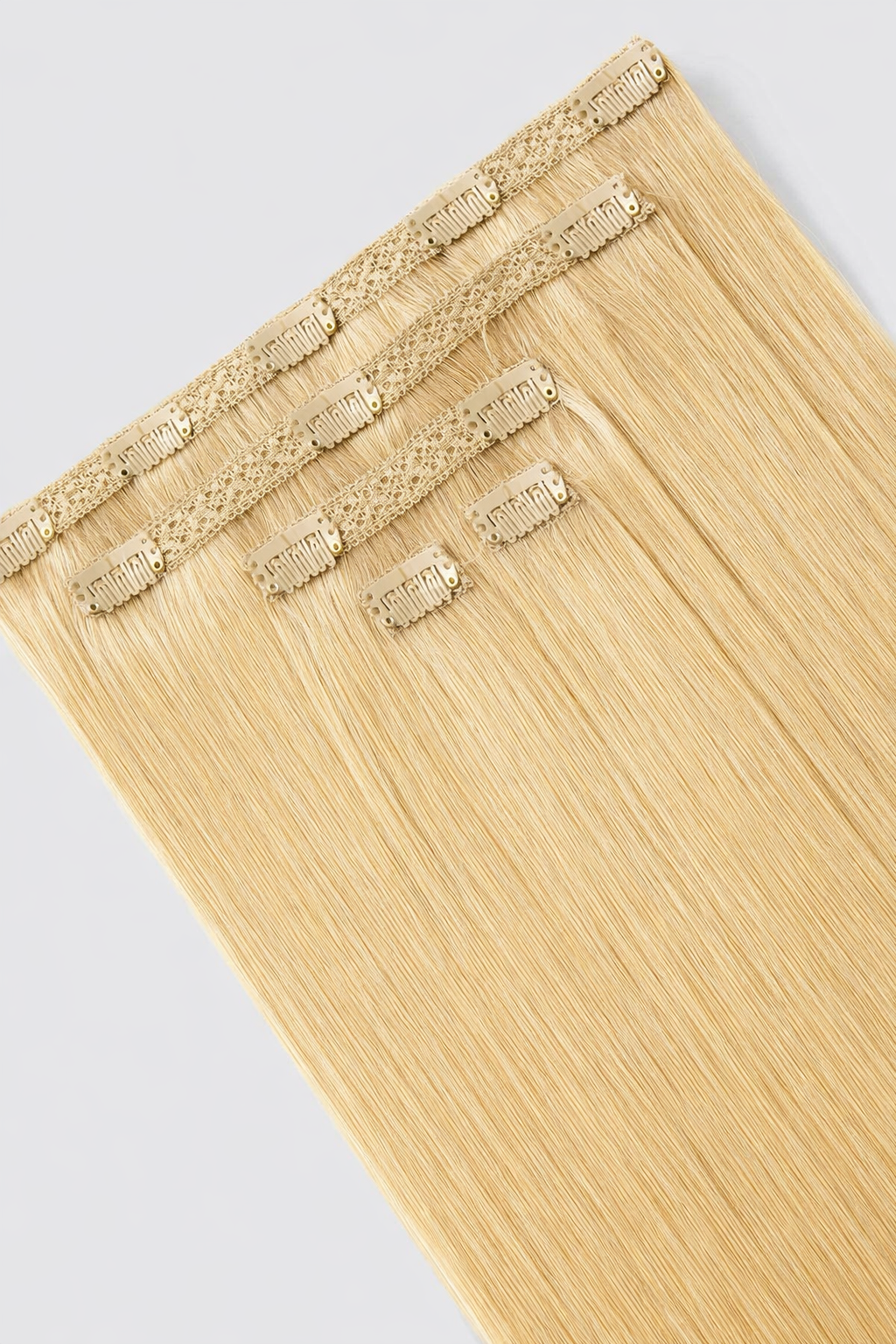 CLIP IN HAIR EXTENSIONS Natural Blonde, Straight, Natural Look, 100% Human Hair, Easy Clip In, Comfortable Fit, Versatile Styling, Long Lasting Quality. CLIHAIR39