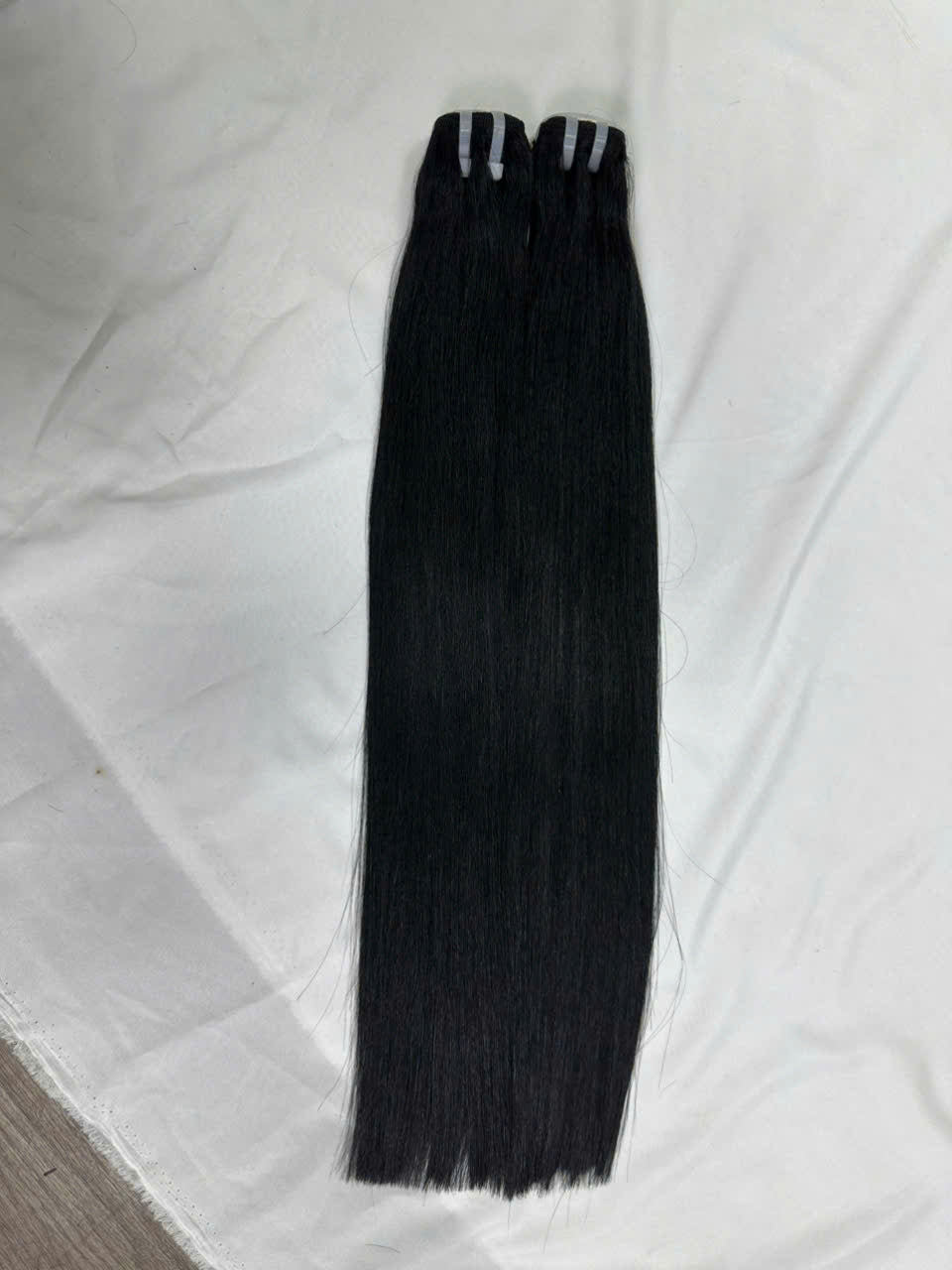 WEFT HAIR EXTENSIONS, SILKY STRAIGHT BLACK HAIR FOR FULL VOLUME. WHHAIR01