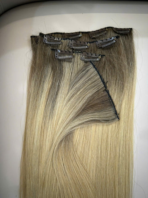 CLIP-IN HAIR EXTENSIONS, STRAIGHT AND NATURAL WITH HUMAN HAIR. CLIHAIR01